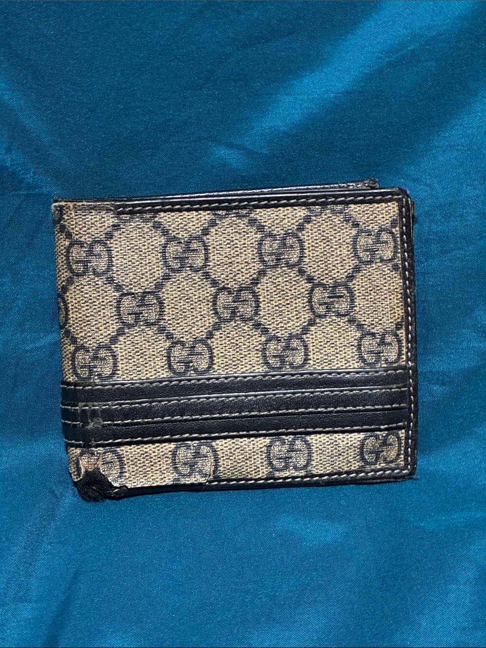 Gucci Vintage Mens Wallet Damaged